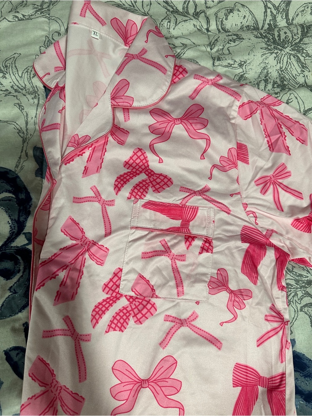 XL-Women’s Pink Bow-Print Pajama Top - Brand: